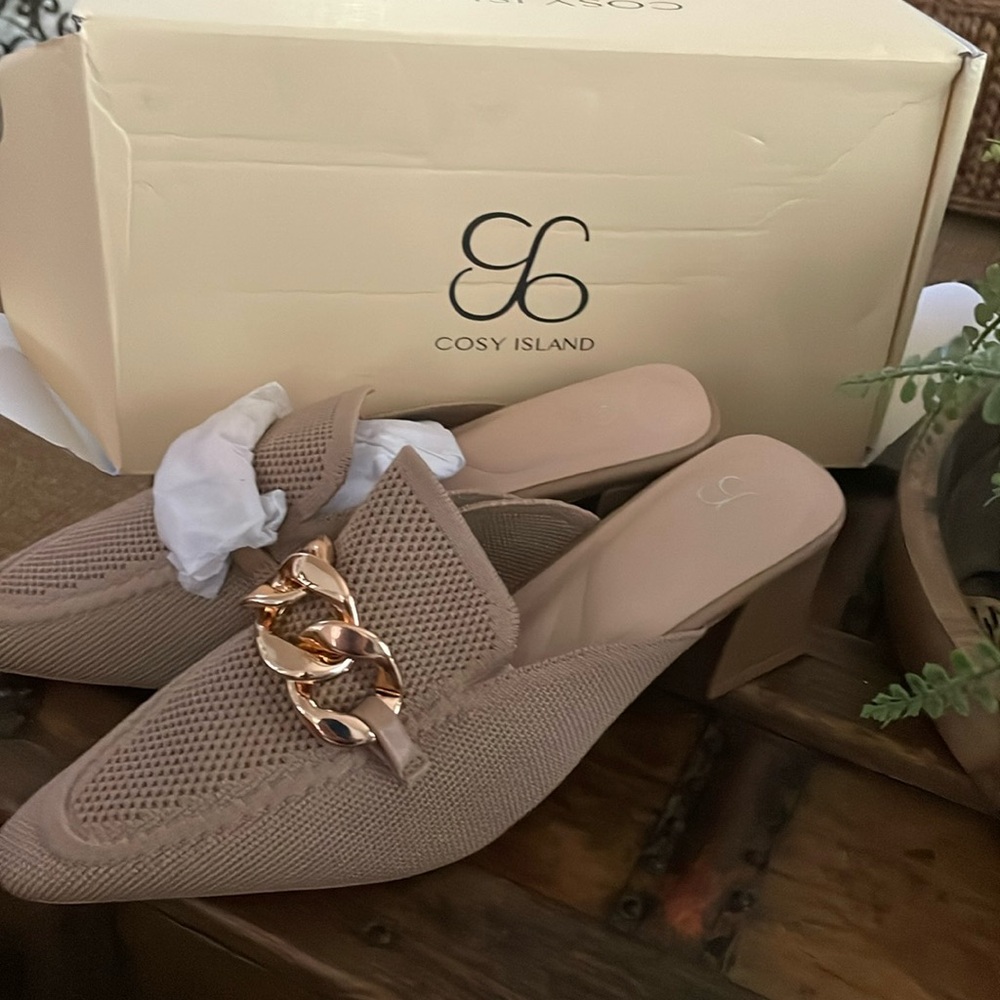 Comfy Cosy Island  shoes 😃